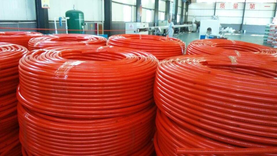 友潔地暖管廠(chǎng)庫