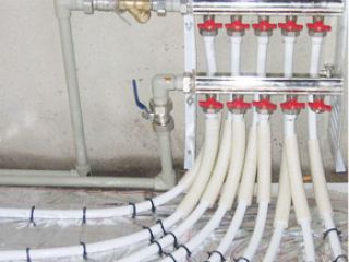 地暖管安裝現場(chǎng)