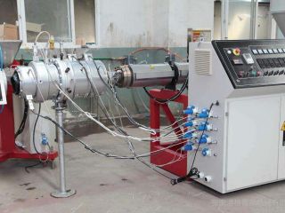 先進(jìn)生產(chǎn)設備